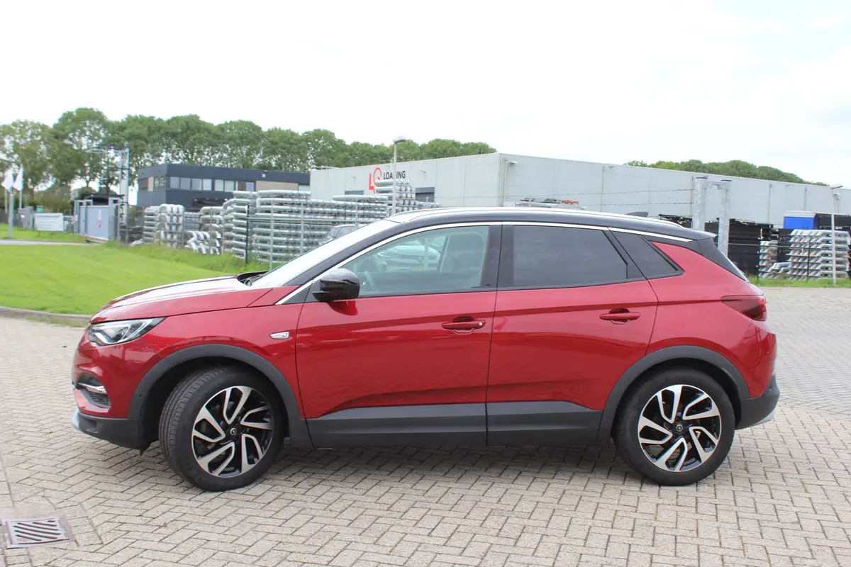 Opel Grandland X 1.2 Turbo Innovation NAP AUTOMAAT CAMERA LEDER TREKHAAK APPLE CAR PLAY ANDROID: foto 2