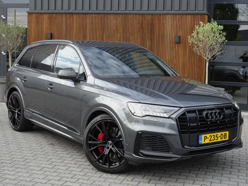 Audi Q7 60 TFSI e 456PK Competition / Bose / 22'' / LED / 360° 2020 leasen bij DreamLease: foto 2