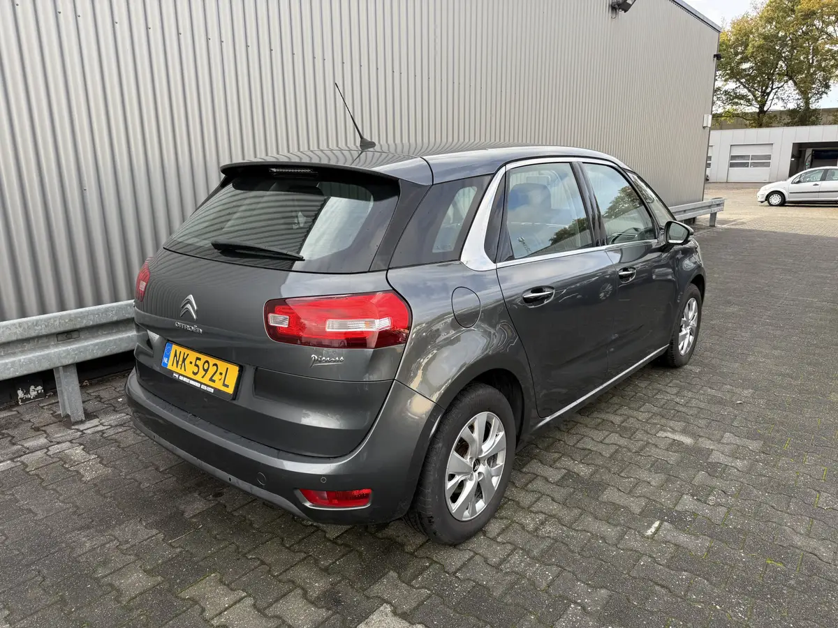 Citroën C4 Picasso 1.6 VTi Intensive: foto 2