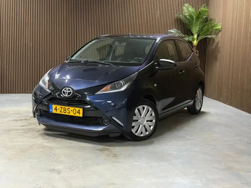 Toyota Aygo 1.0 VVT-i x-play 2014 leasen bij DreamLease: foto 1