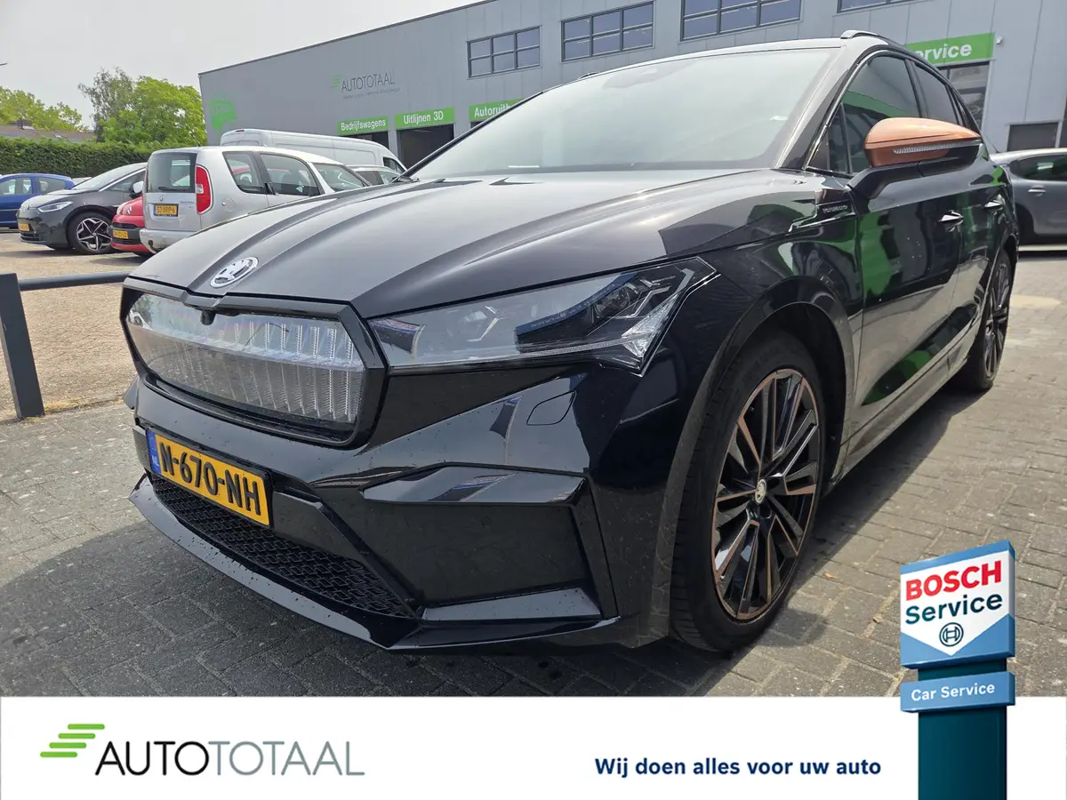 Škoda Enyaq iV 80 Founders Edition Black: foto 1