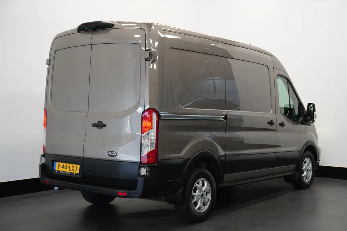 Ford Transit 2.0 TDCI 185PK L2H2 EURO 6: foto 2