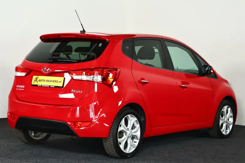 Hyundai ix20 1.4i 5 Star Edition Gold 2013 leasen bij DreamLease: foto 2