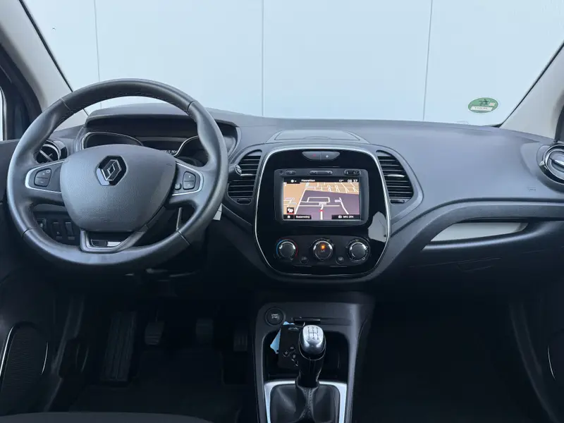 Renault Captur 0.9 TCe Limited 2019 leasen bij DreamLease: foto 2