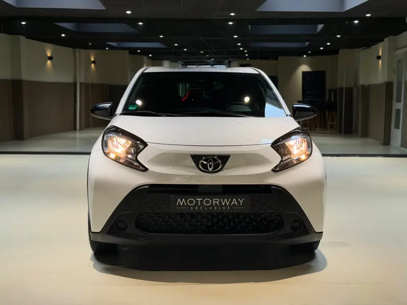 Toyota Aygo X 1.0 VVT-i MT Playi|Carplay|Camera| Airco|Acc|Fabrieksgarantie 2025 leasen bij DreamLease: foto 2