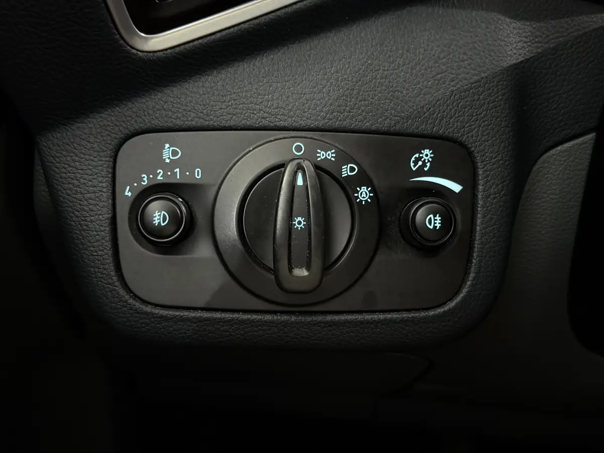 Ford C-MAX 1.0 Titanium: foto 27