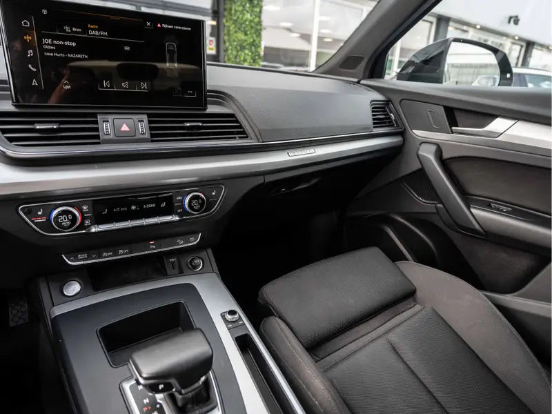 Audi Q5 40 TFSI Advanced edition 2022 leasen bij DreamLease: foto 2