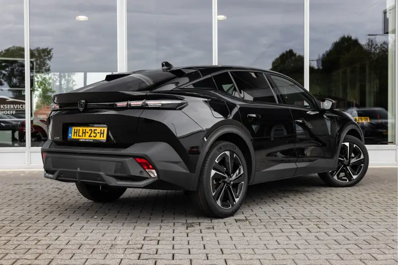 Peugeot 408 1.2 Hybrid 145 e-DCS6 Allure 2025 leasen bij DreamLease: foto 2
