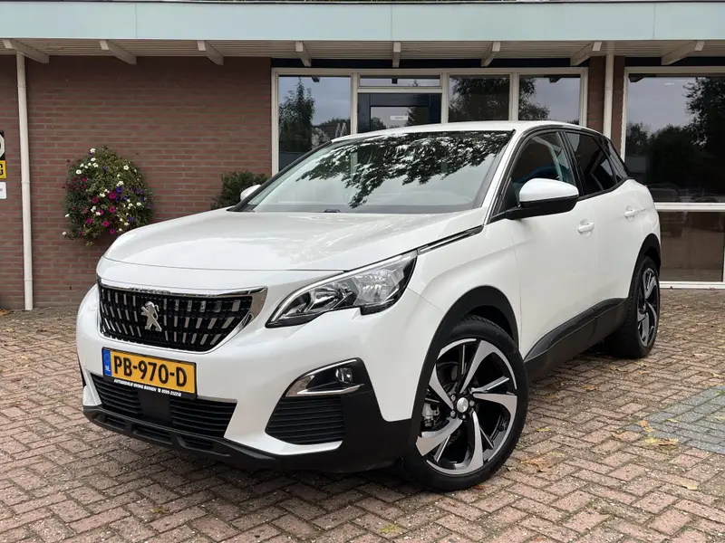 Peugeot 3008 1.2 PureTech Blue Lease Executive 2017 leasen bij DreamLease: foto 1