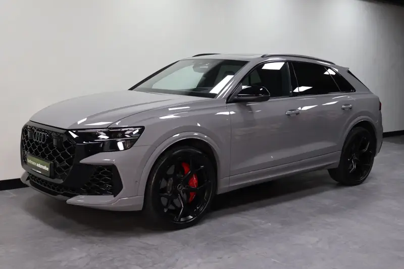 Audi Q8 4.0 TFSI RS Q8 Performance|Pano|Ceramic|B&O 2025 leasen bij DreamLease: foto 1