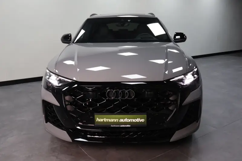 Audi Q8 4.0 TFSI RS Q8 Performance|Pano|Ceramic|B&O 2025 leasen bij DreamLease: foto 2