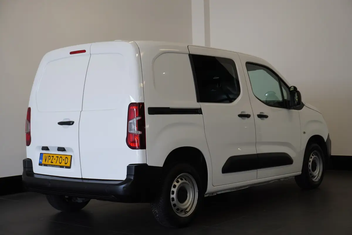 Peugeot Partner 1.2 PureTech 110Pk Benzine: foto 2
