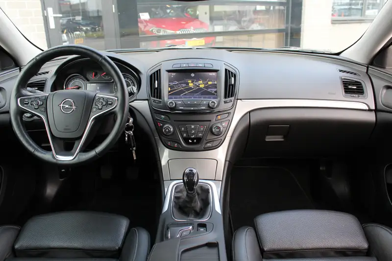 Opel Insignia Sports Tourer 1.6 T Business+ 2015 leasen bij DreamLease: foto 2