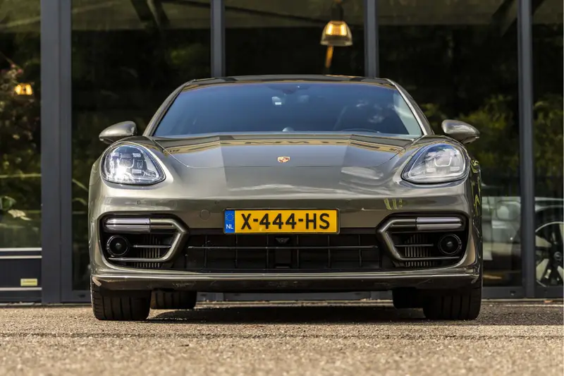 Porsche Panamera Sport Turismo 2.9 4 E-Hybrid Platinum Edition 2023 leasen bij DreamLease: foto 2