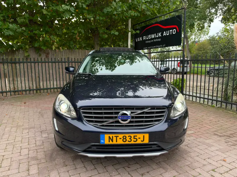 Volvo XC60 2.4 D5 Polar+ Dealer Ond Xenon EX BPM Camera 2017 leasen bij DreamLease: foto 2