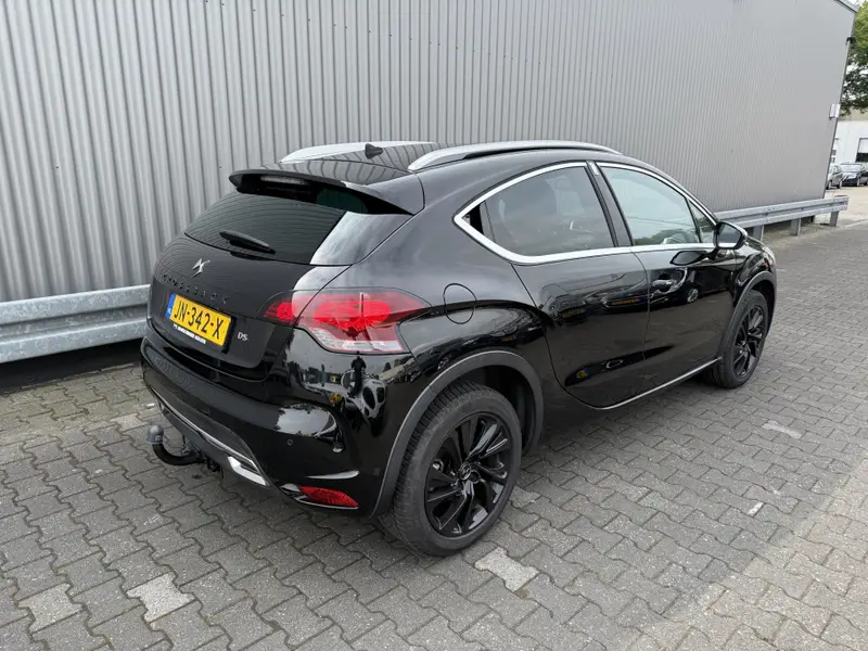 DS DS 4 Crossback 1.2 PureTech Business 2016 leasen bij DreamLease: foto 2