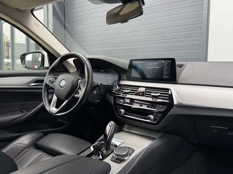 BMW 5 Serie 530e iPerformance High Executive / SOFTCLOSE 360 2020 leasen bij DreamLease: foto 2