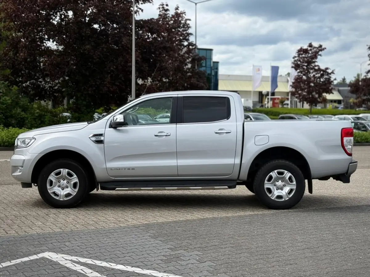 Ford Ranger 3.2 TDCI LIMITED AUTOMAAT LEER NAVI TREKHAAK 3500KG: foto 2