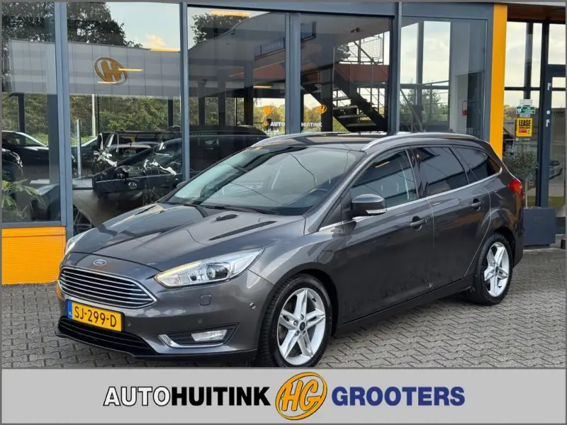 Ford Focus 1.0 Titanium - winterpakket - camera - nw distributieriem 2018 leasen bij DreamLease: foto 1