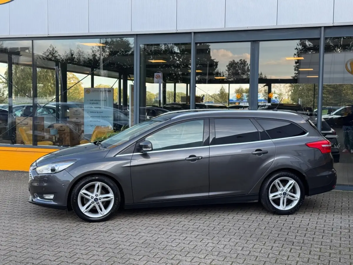 Ford Focus 1.0 Titanium - winterpakket - camera - nw distributieriem: foto 2