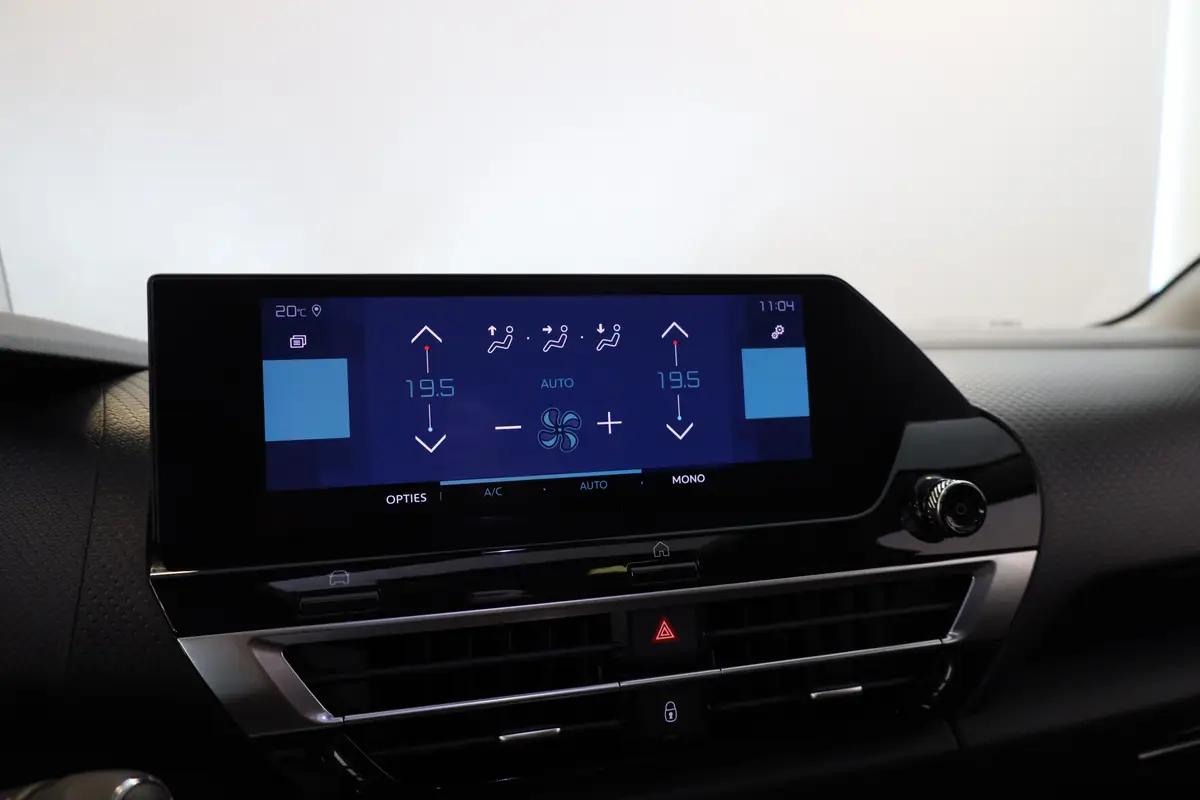 Citroën ë-C4 Shine 50 kWh: foto 34