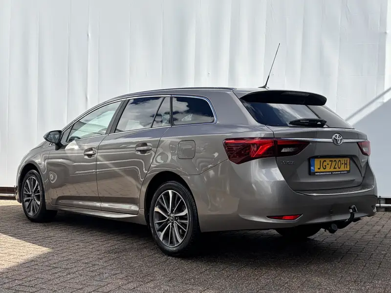 Toyota Avensis Touring Sports 1.8 VVT-i Lease Pro Automaat Trekhaak Cruise Voll.Onderh. 2016 leasen bij DreamLease: foto 2