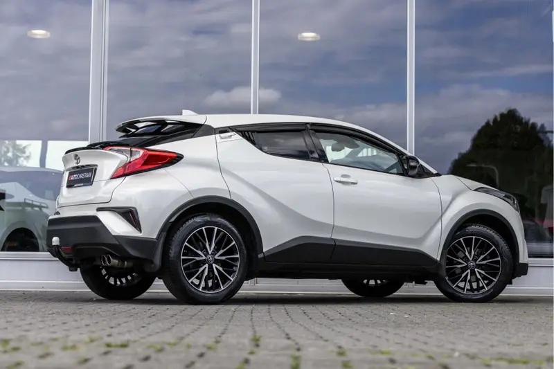 Toyota C-HR 1.2 Urban 2018 leasen bij DreamLease: foto 2