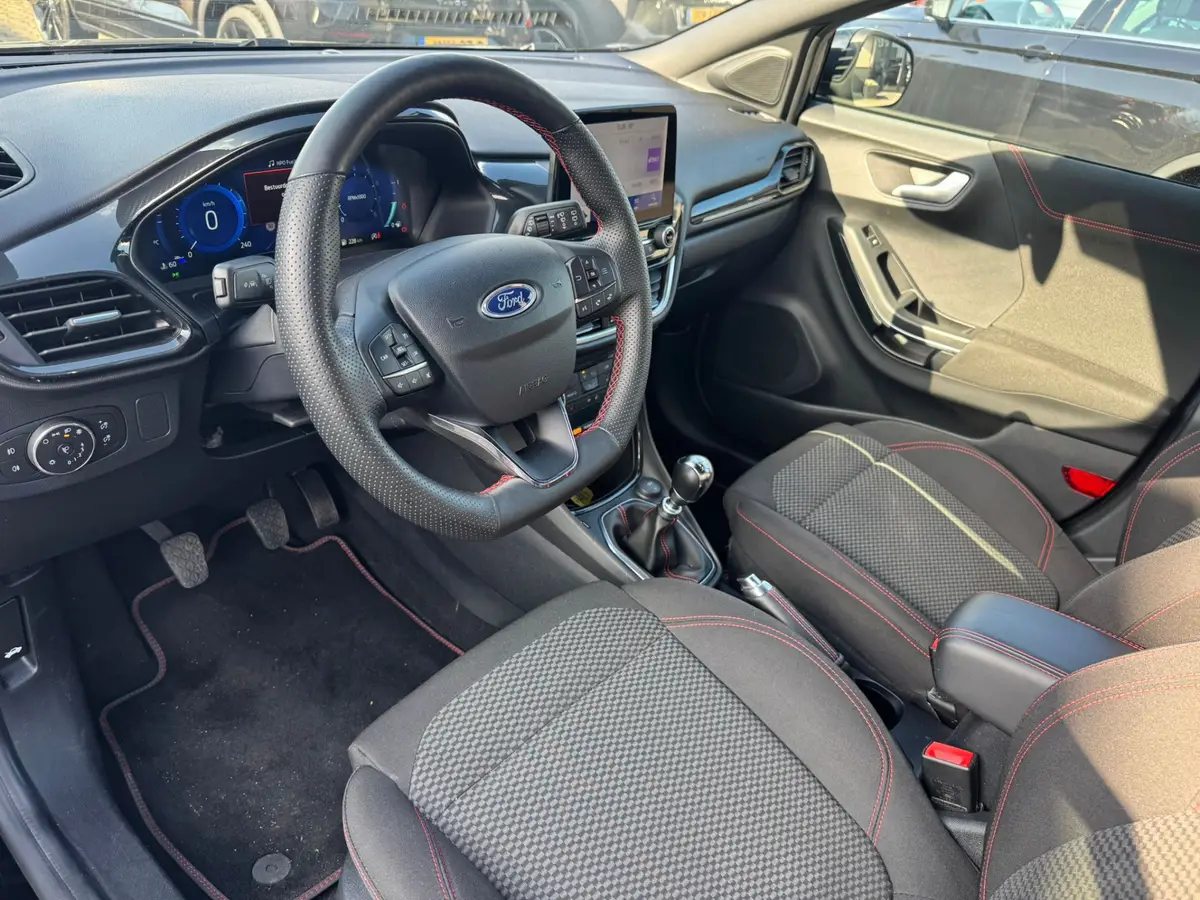 Ford Puma 1.0 EcoBoost Hybrid ST-Line: foto 2