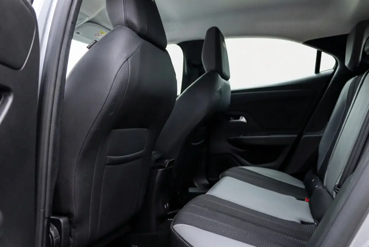 Opel Mokka 1.2 Elegance 130PK Automaat | Navi | Camera | Carplay / Android: foto 21