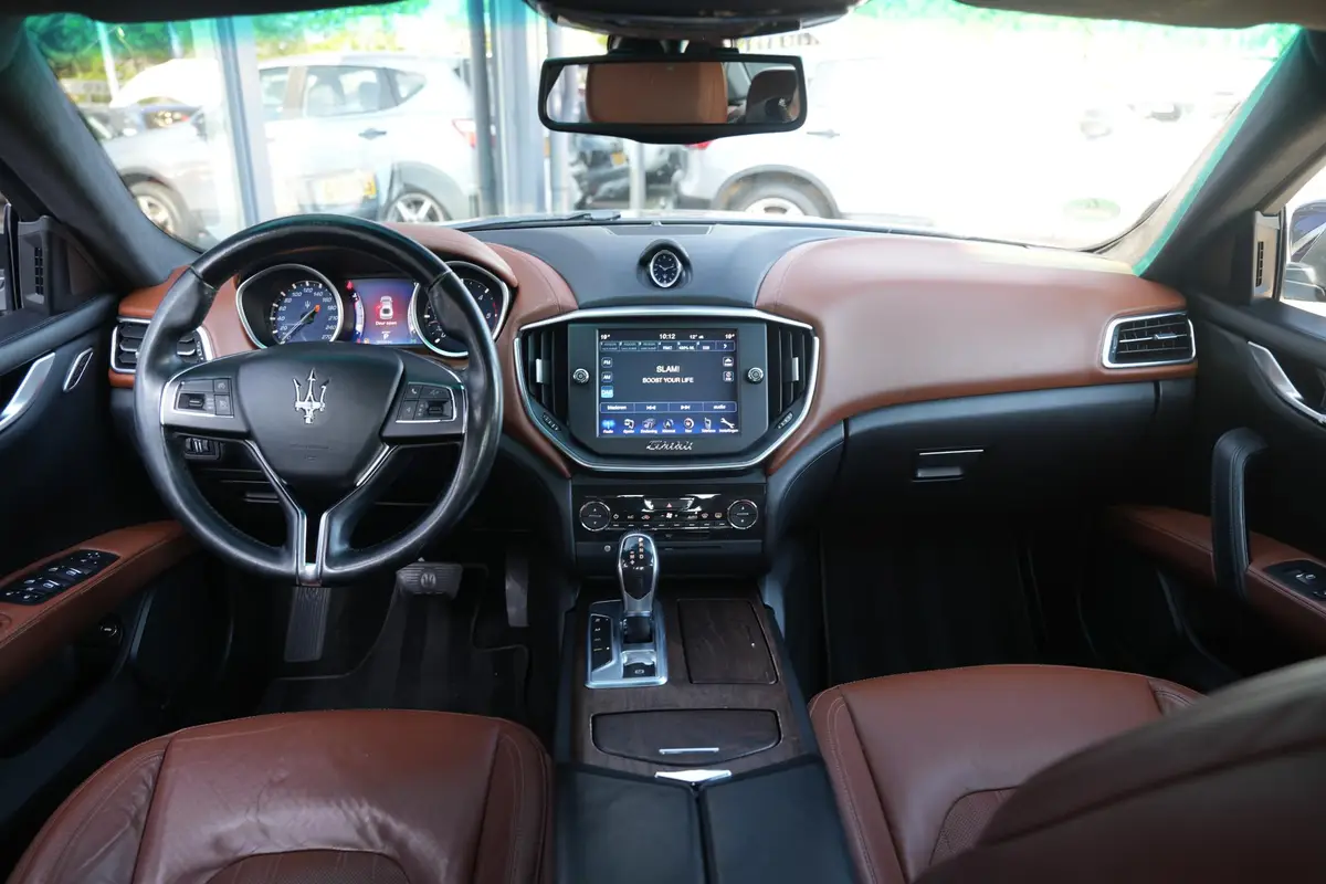 Maserati Ghibli 3.0 V6 D: foto 2