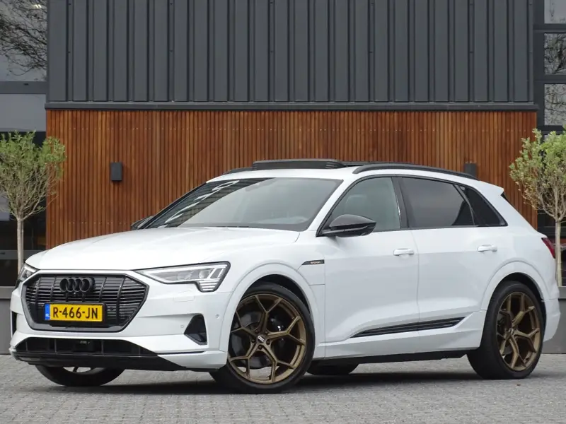 Audi e-tron 55 Quattro 408PK / pano / 22'' RS / B&O sound / 360° 2019 leasen bij DreamLease: foto 1