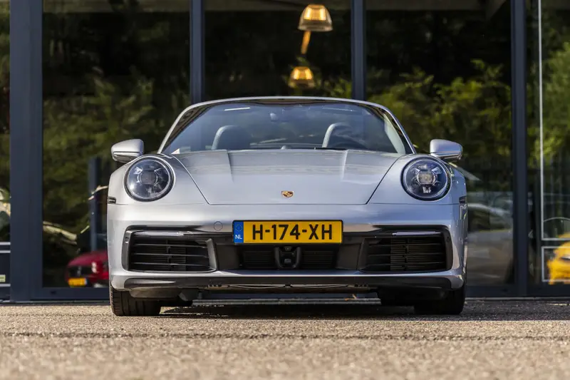 Porsche 911 Cabrio 3.0 Carrera 4 S Sport Chrono 2020 leasen bij DreamLease: foto 2