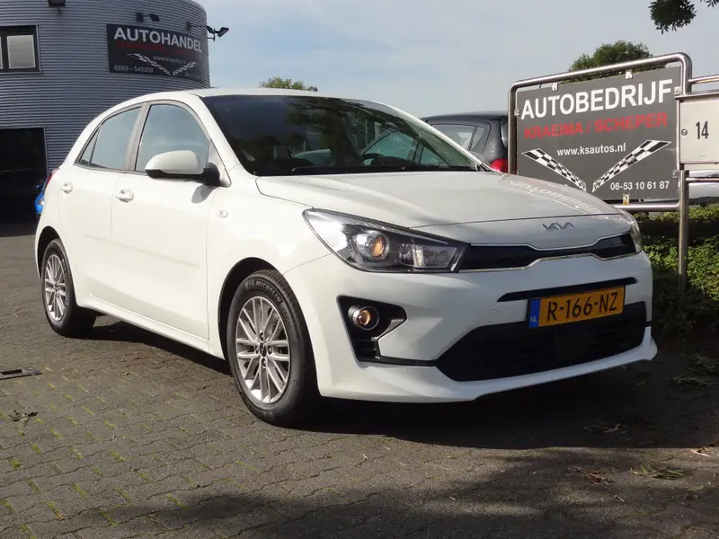 Kia Rio 1.0 T-GDi MHEV DynamicLine 2022 leasen bij DreamLease: foto 1