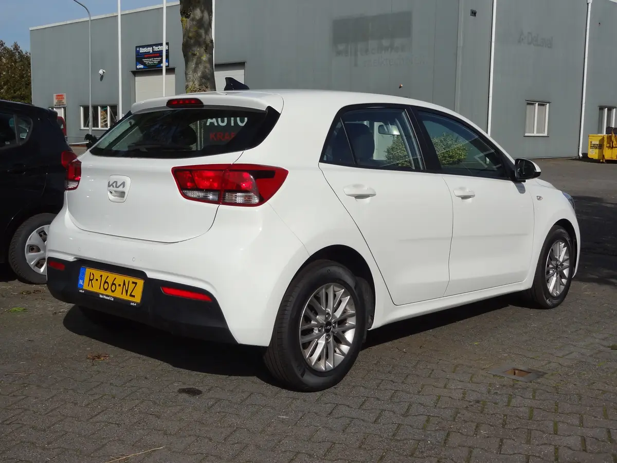 Kia Rio 1.0 T-GDi MHEV DynamicLine: foto 2