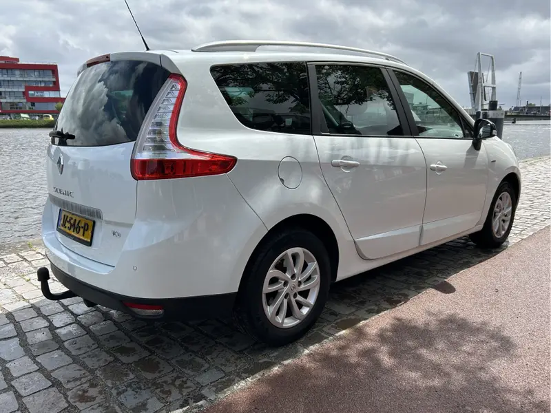 Renault Grand Scénic 1.2 TCe Limited 2016 leasen bij DreamLease: foto 2