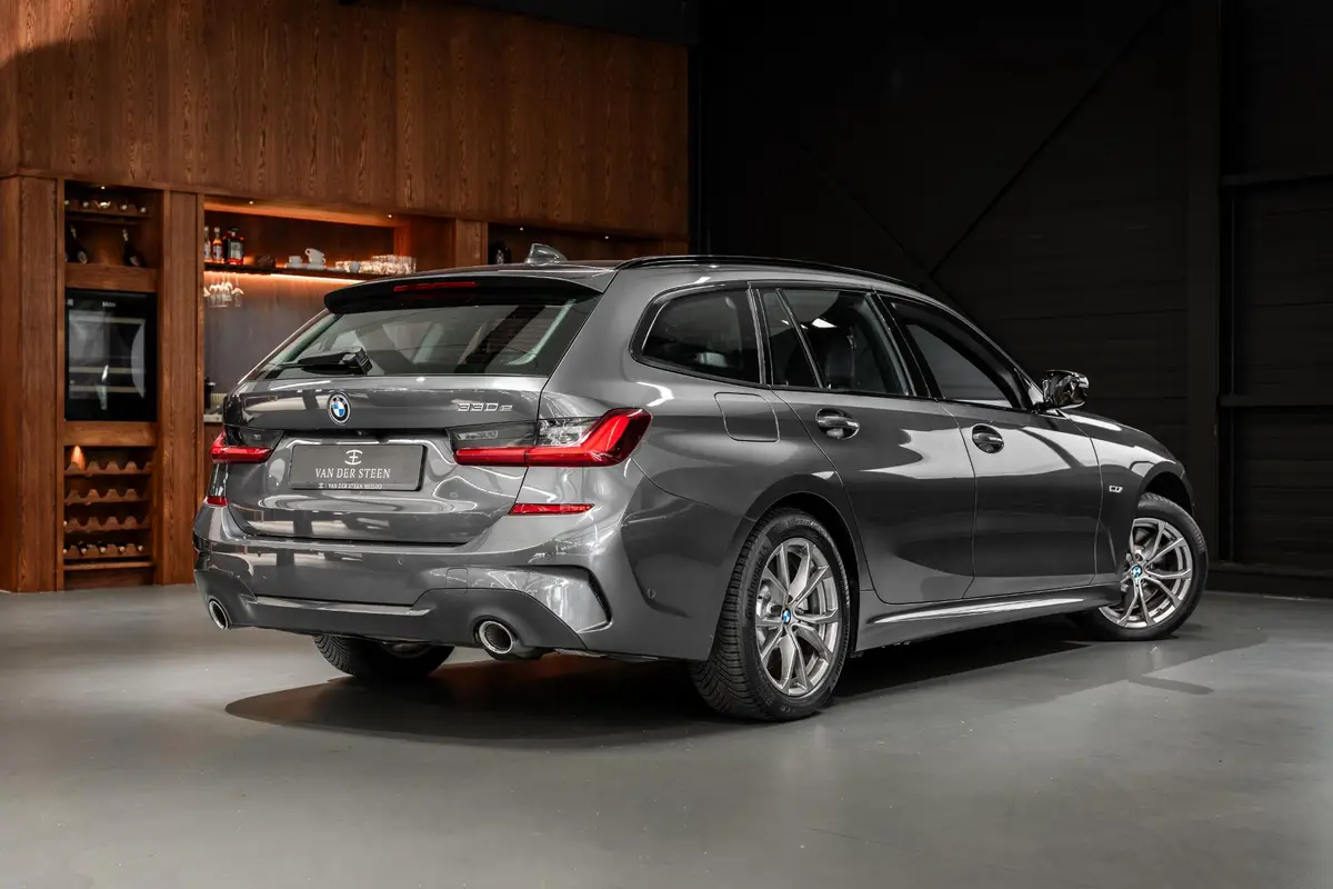 BMW 3 Serie Touring 330e High Executive: foto 2