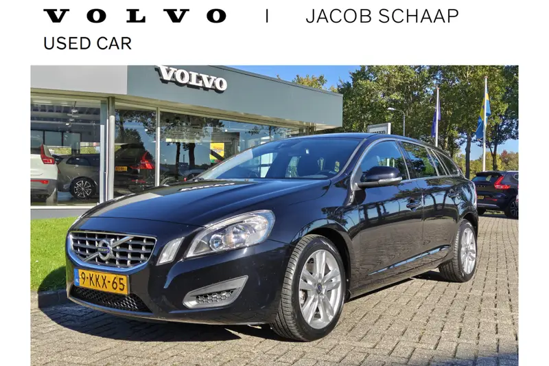Volvo V60 T3 150PK Automaat Momentum 2013 leasen bij DreamLease: foto 1