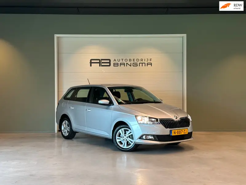 Škoda Fabia Combi 1.0 TSI AUTOMAAT AMBITION|CLIMA AIRCO|NAVIGATIE|APPLE CARPLAY+ANDROID AUTO|CRUISECONTROL|LM-VELG|CAMERA|TREKHAAK 2021 leasen bij DreamLease: foto 1