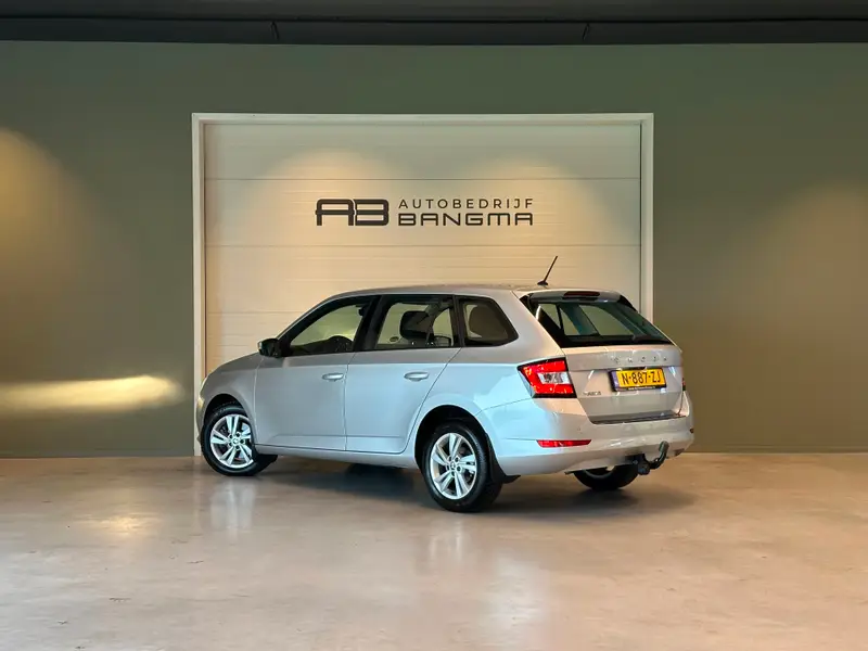Škoda Fabia Combi 1.0 TSI AUTOMAAT AMBITION|CLIMA AIRCO|NAVIGATIE|APPLE CARPLAY+ANDROID AUTO|CRUISECONTROL|LM-VELG|CAMERA|TREKHAAK 2021 leasen bij DreamLease: foto 2