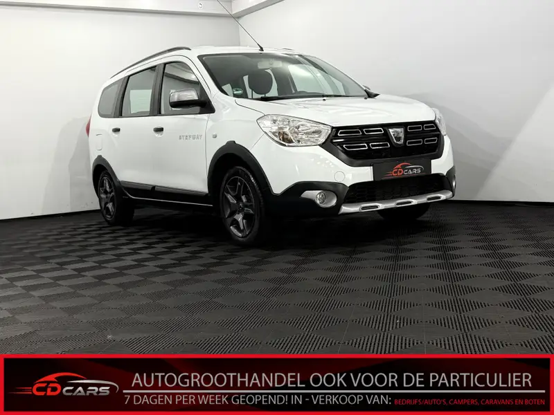 Dacia Lodgy 1.2 TCe Série Limitée Stepway 5p. 2018 leasen bij DreamLease: foto 1