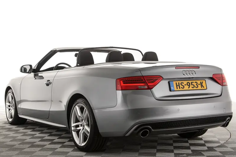 Audi A5 Cabriolet 1.8 TFSI Sport Edition 2017 leasen bij DreamLease: foto 2