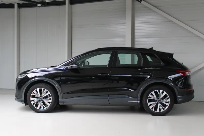Audi Q4 e-tron 40 Advanced edition 77 kWh 2023 leasen bij DreamLease: foto 2