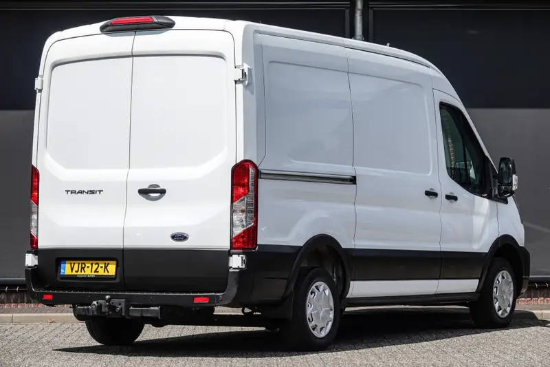 Ford Transit L2H2 2.0Tdci 130Pk | Trend | Stoel-Bank | Trekhaak 2021 leasen bij DreamLease: foto 2