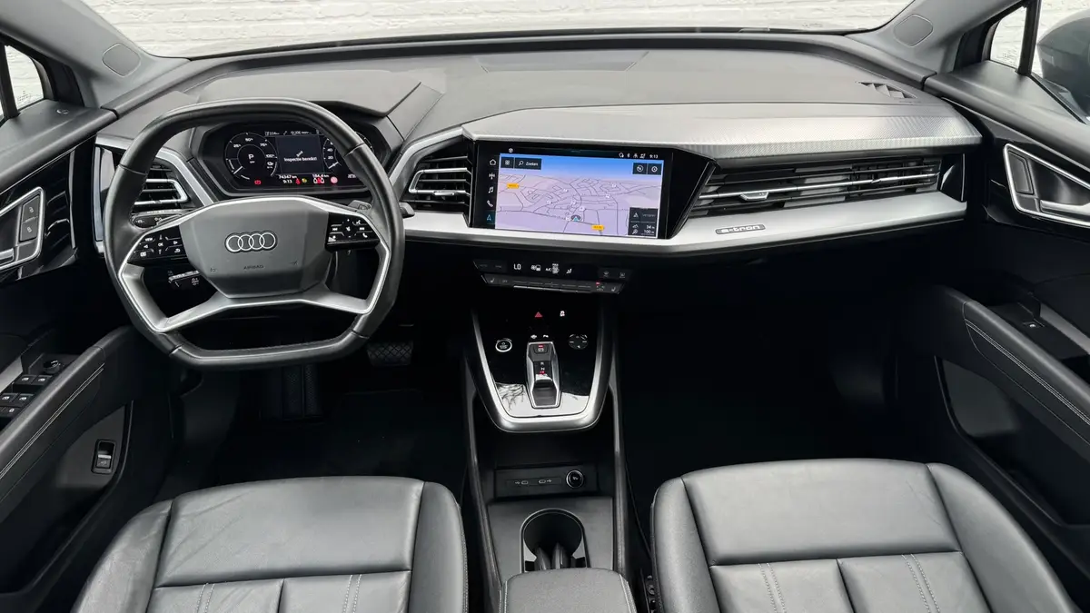 Audi Q4 e-tron 35 Launch edition 55 kWh SOH 91% Navi Carplay Leder Stoelverw All-Season banden PDC V+A Clima: foto 2