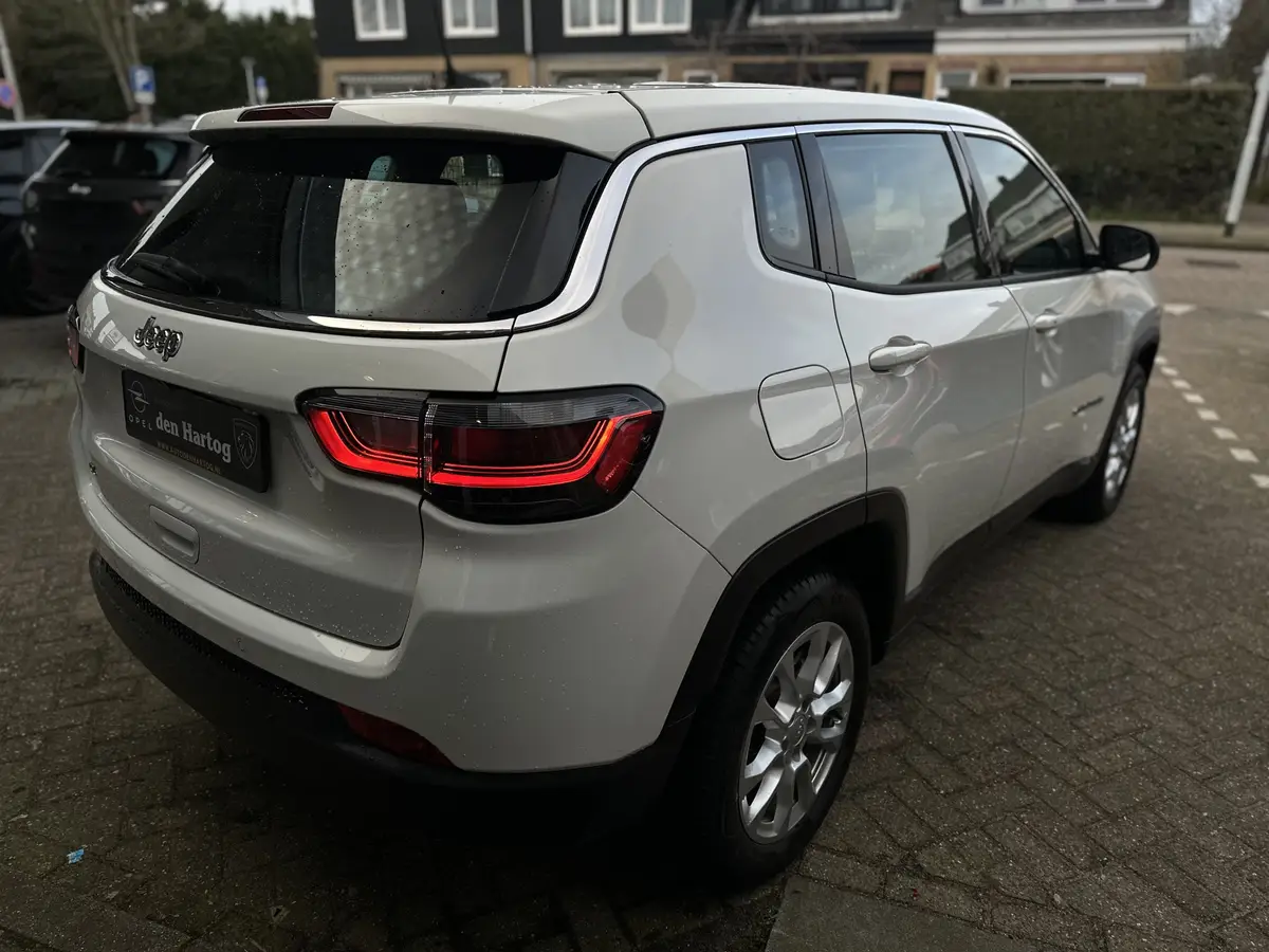 Jeep Compass 1.5T e-Hybrid Longitude: foto 2