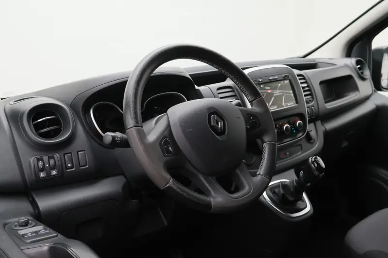 Renault Trafic 2.0 dCi 120 T29 L2H1 Générique 2020 leasen bij DreamLease: foto 2