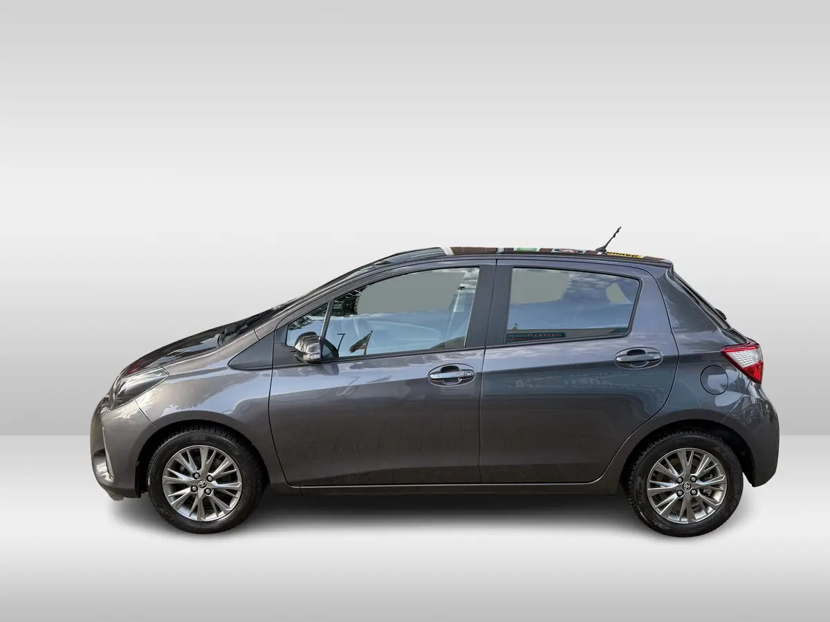 Toyota Yaris 1.0 VVT-i Active: foto 2