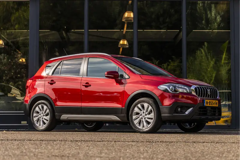Suzuki S-Cross 1.4 Boosterjet Select Smart Hybrid 2021 leasen bij DreamLease: foto 1