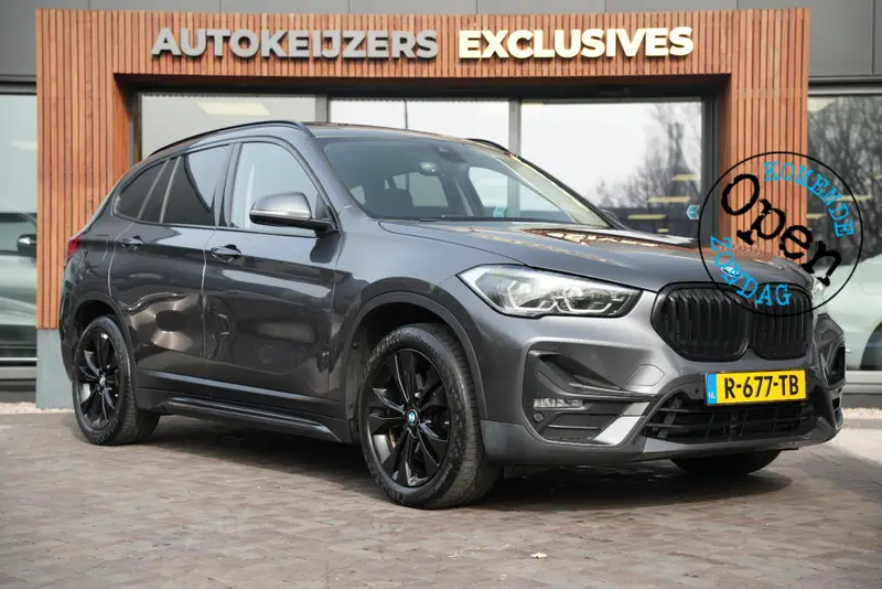 BMW X1 xDrive25e High Executive 2020 leasen bij DreamLease: foto 1