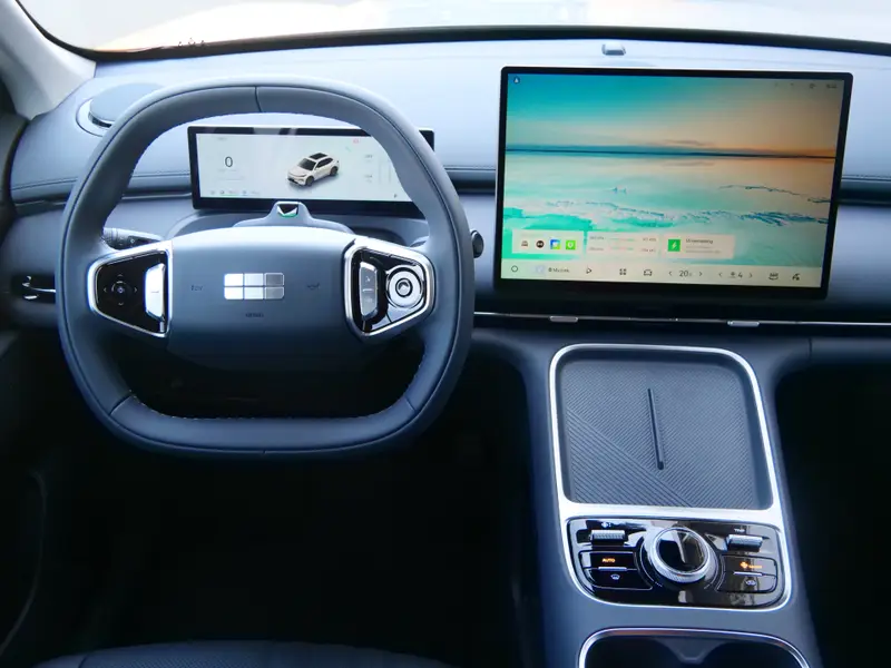 Geely Starray EM-i 1.5 Pro 262 Pk Automaat 2026 leasen bij DreamLease: foto 2